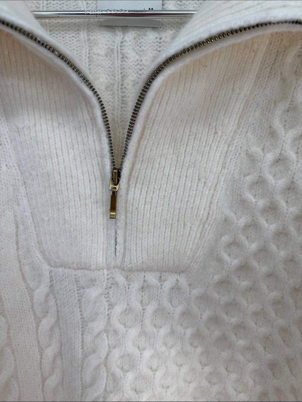 Abercrombie & Fitch Cream Cable-Knit Half Zip Sweater soft size Medium - Picture 3 of 8